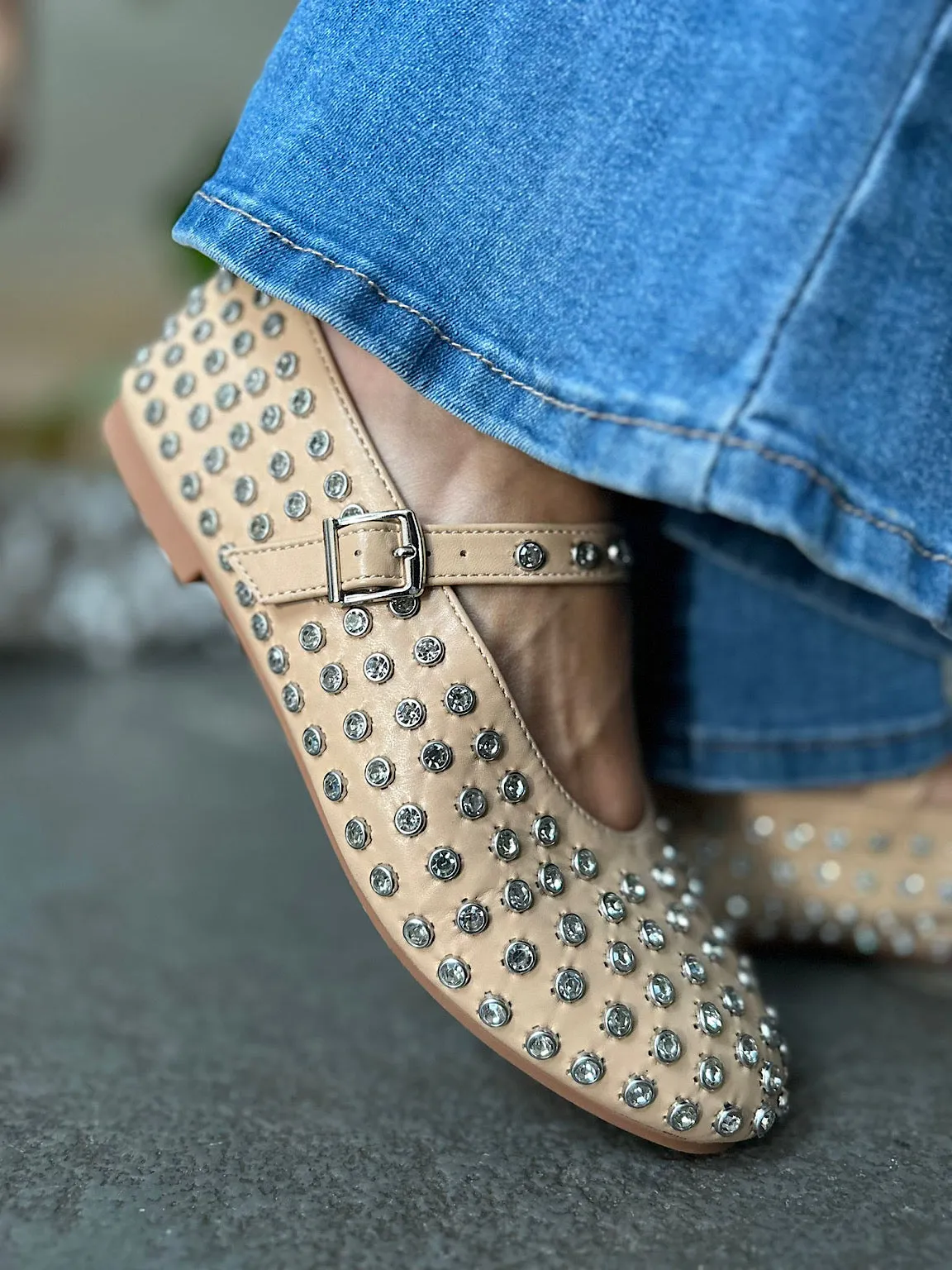 Camel Embellished Buckle Fasten Ballet Pump