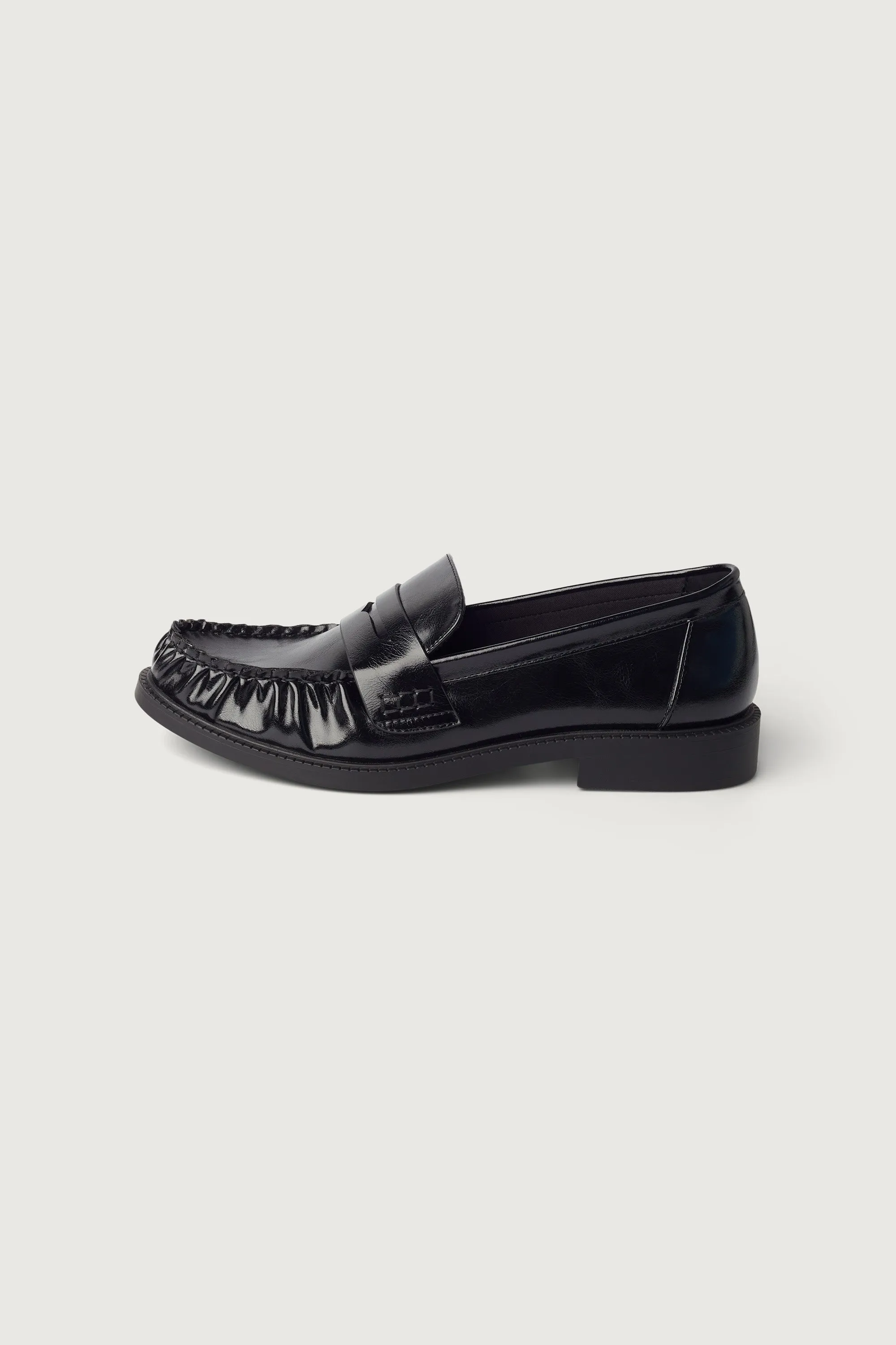 CLASSIC LOAFER