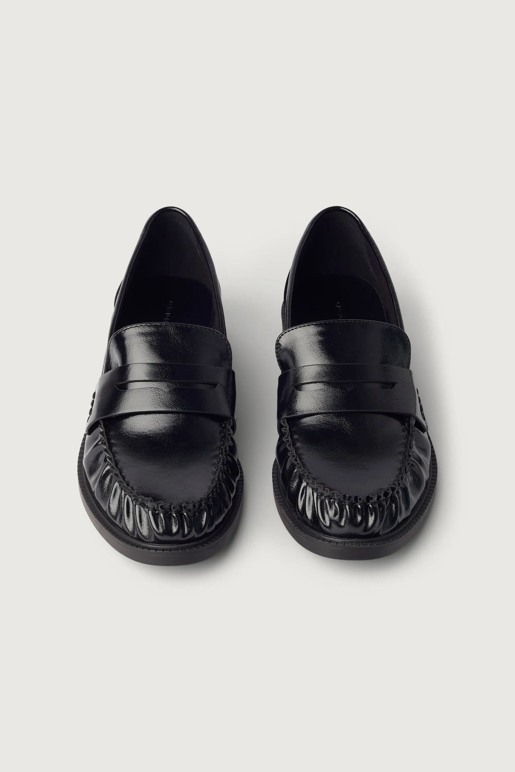 CLASSIC LOAFER
