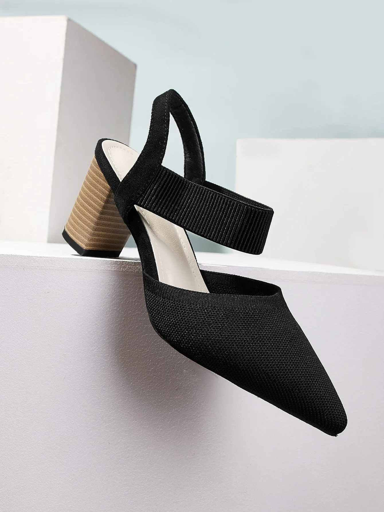 Cuccoo Point Toe Chunky Pumps