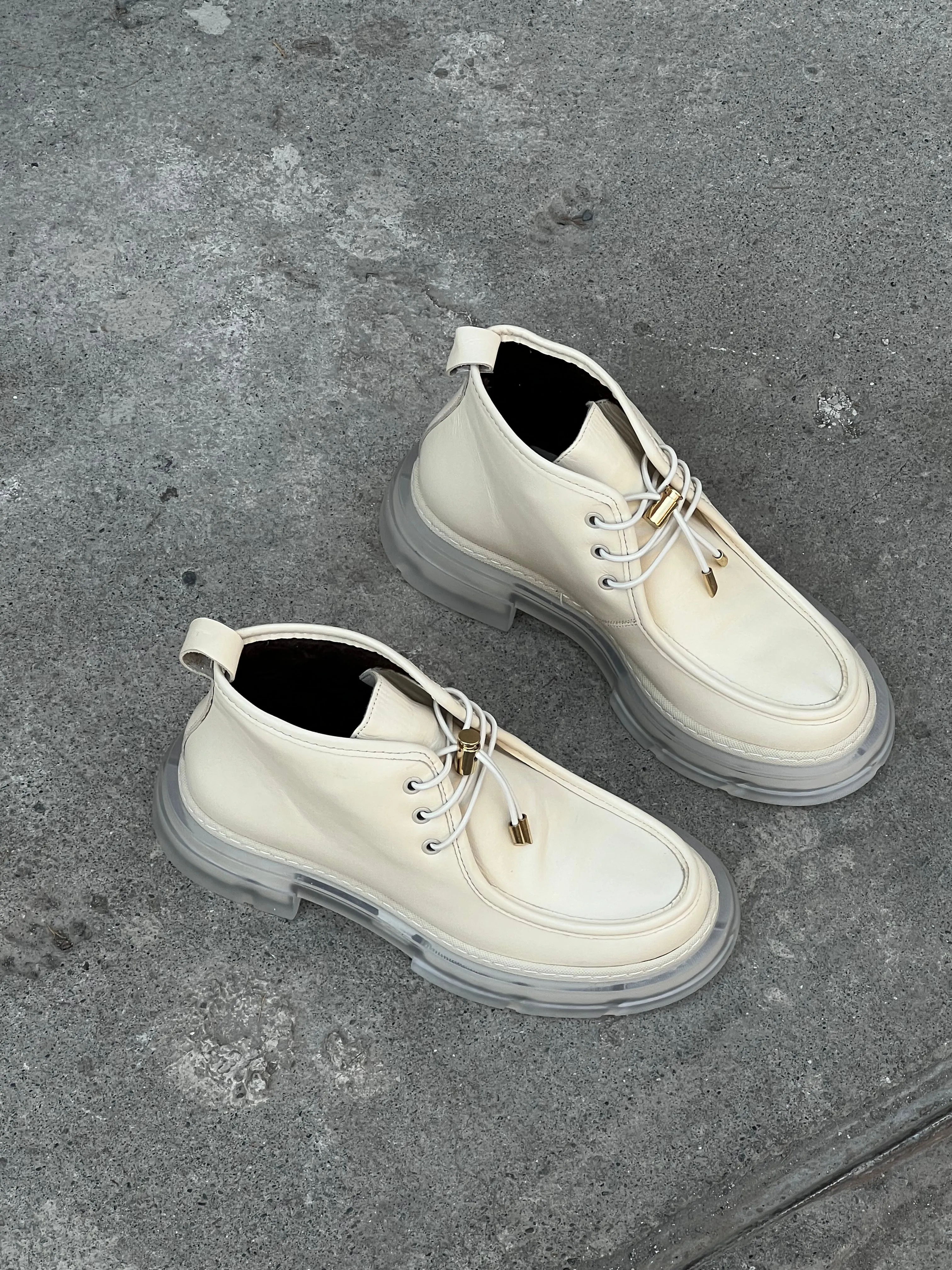 Lace-up short boots