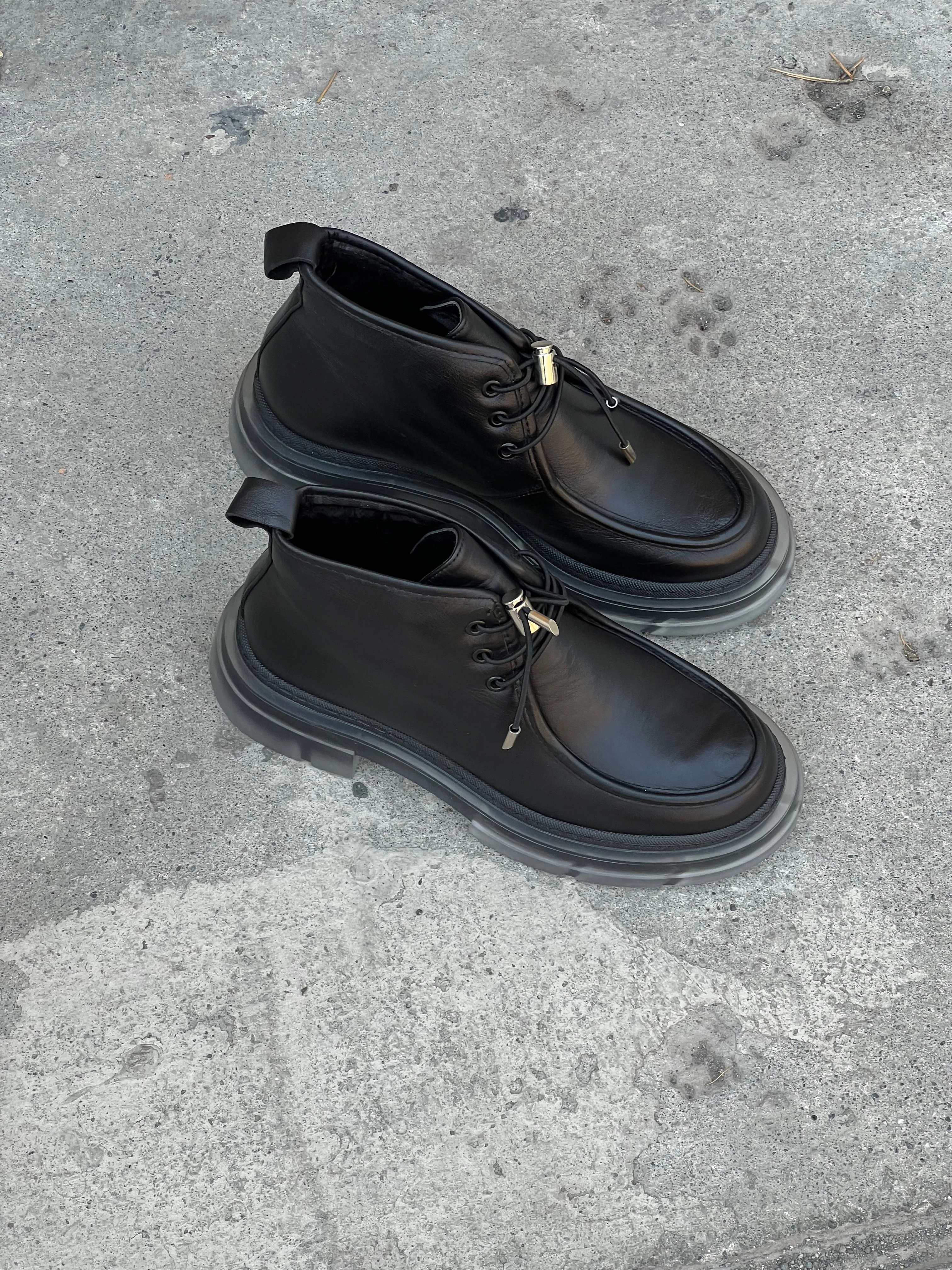 Lace-up short boots