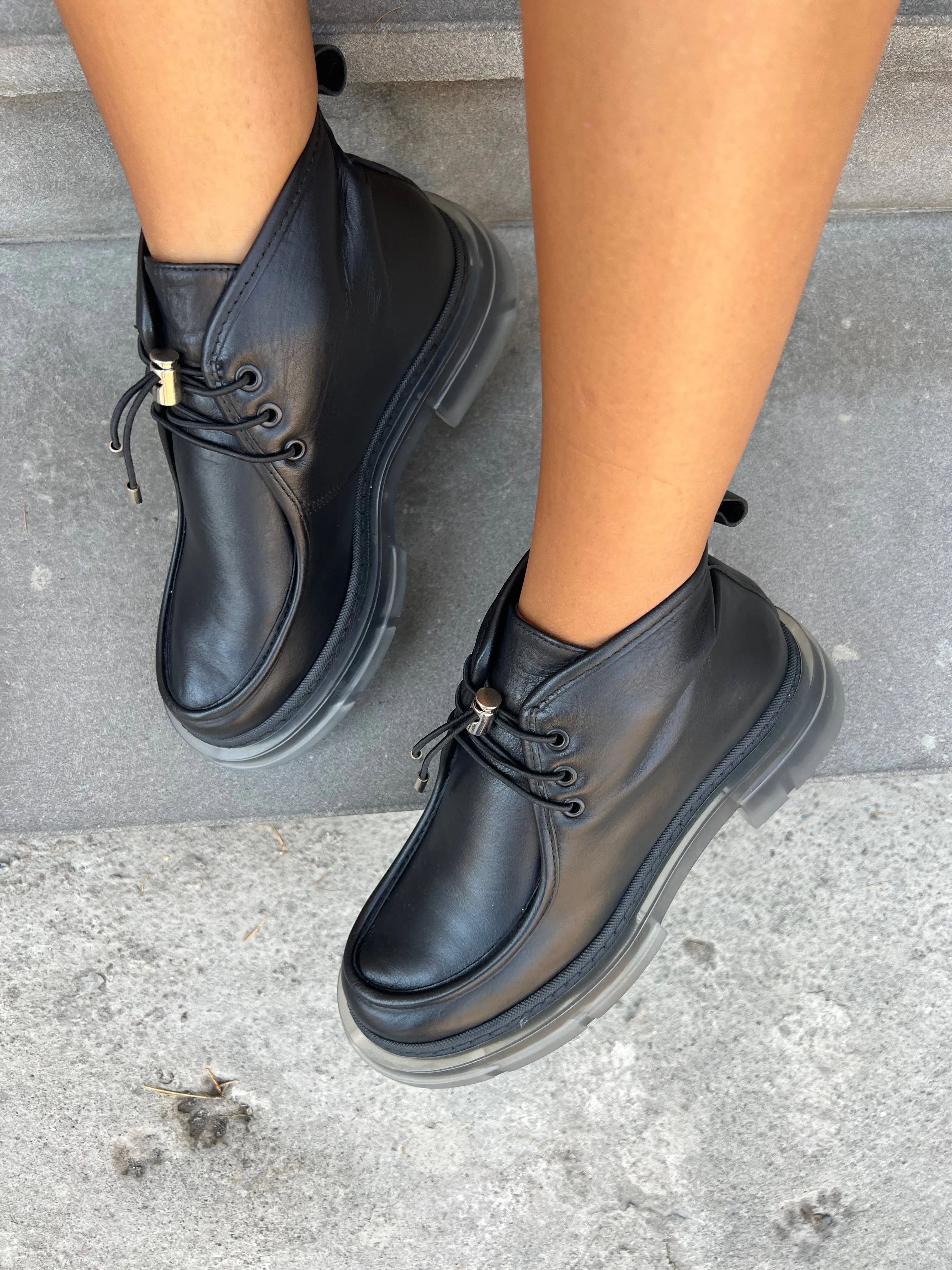 Lace-up short boots