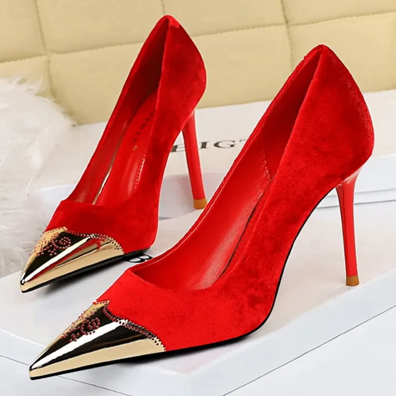 Let Them Wonder Stiletto