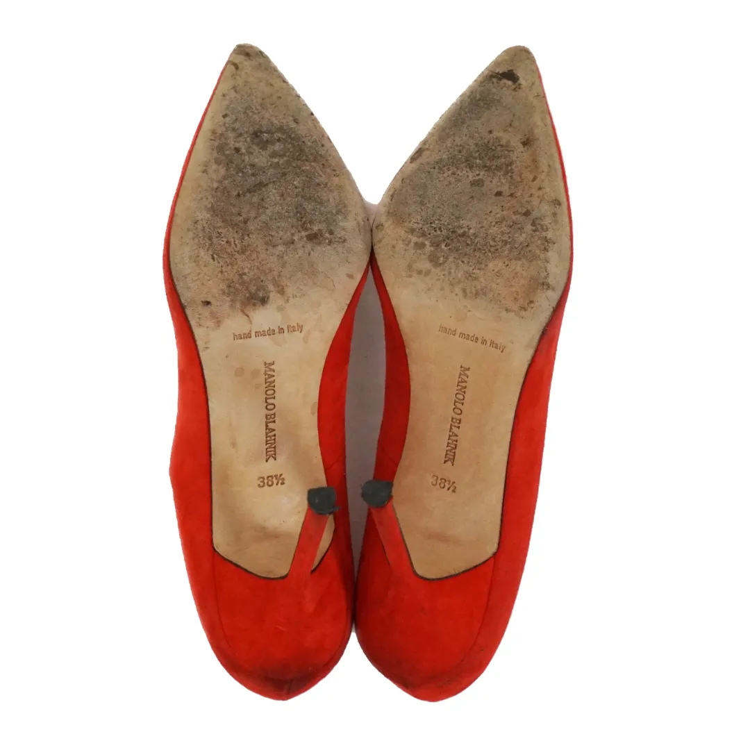 MANOLO BLAHNIK Red Suede Pointed Pumps