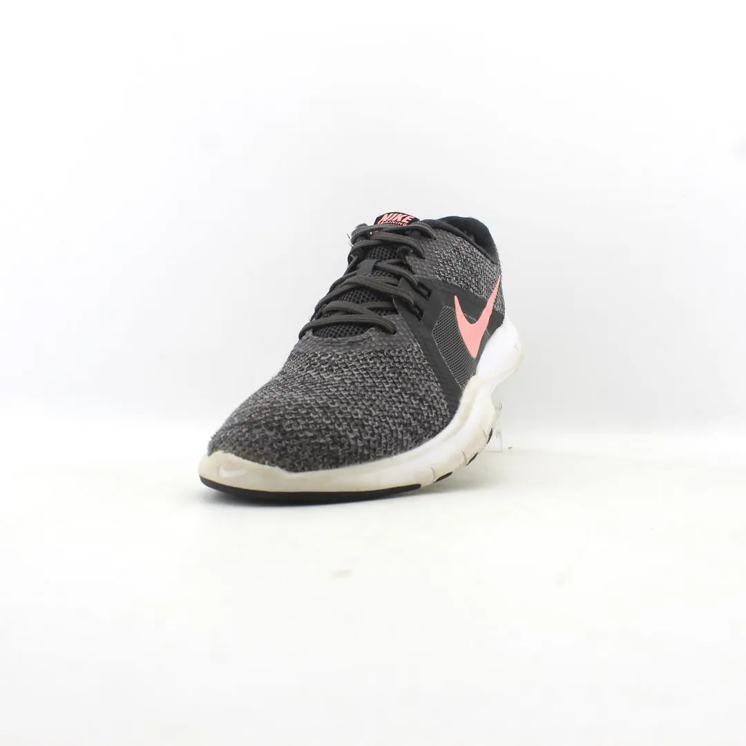 NIKE TRANING FLEX TR 8