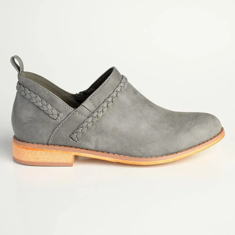 Pierre Cardin Slip On Boot With Plaited Detail - Grey