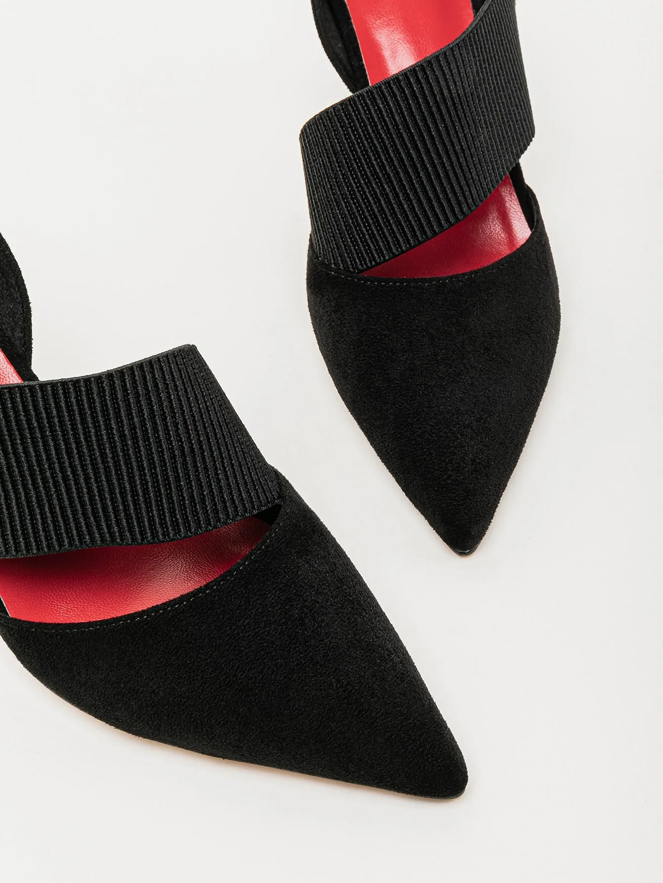 Point Toe Mid Heeled Court Pumps