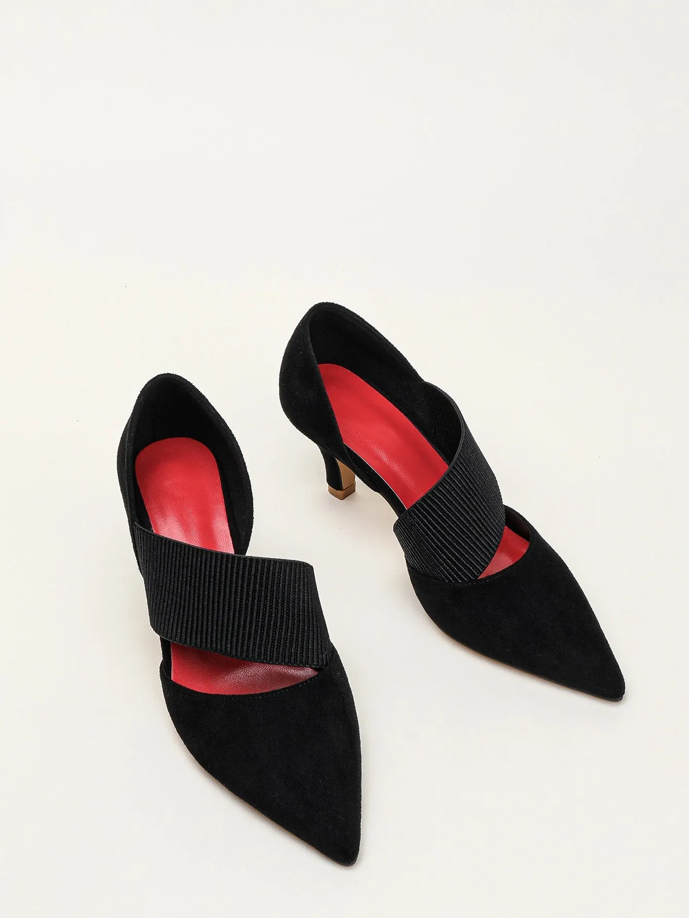 Point Toe Mid Heeled Court Pumps