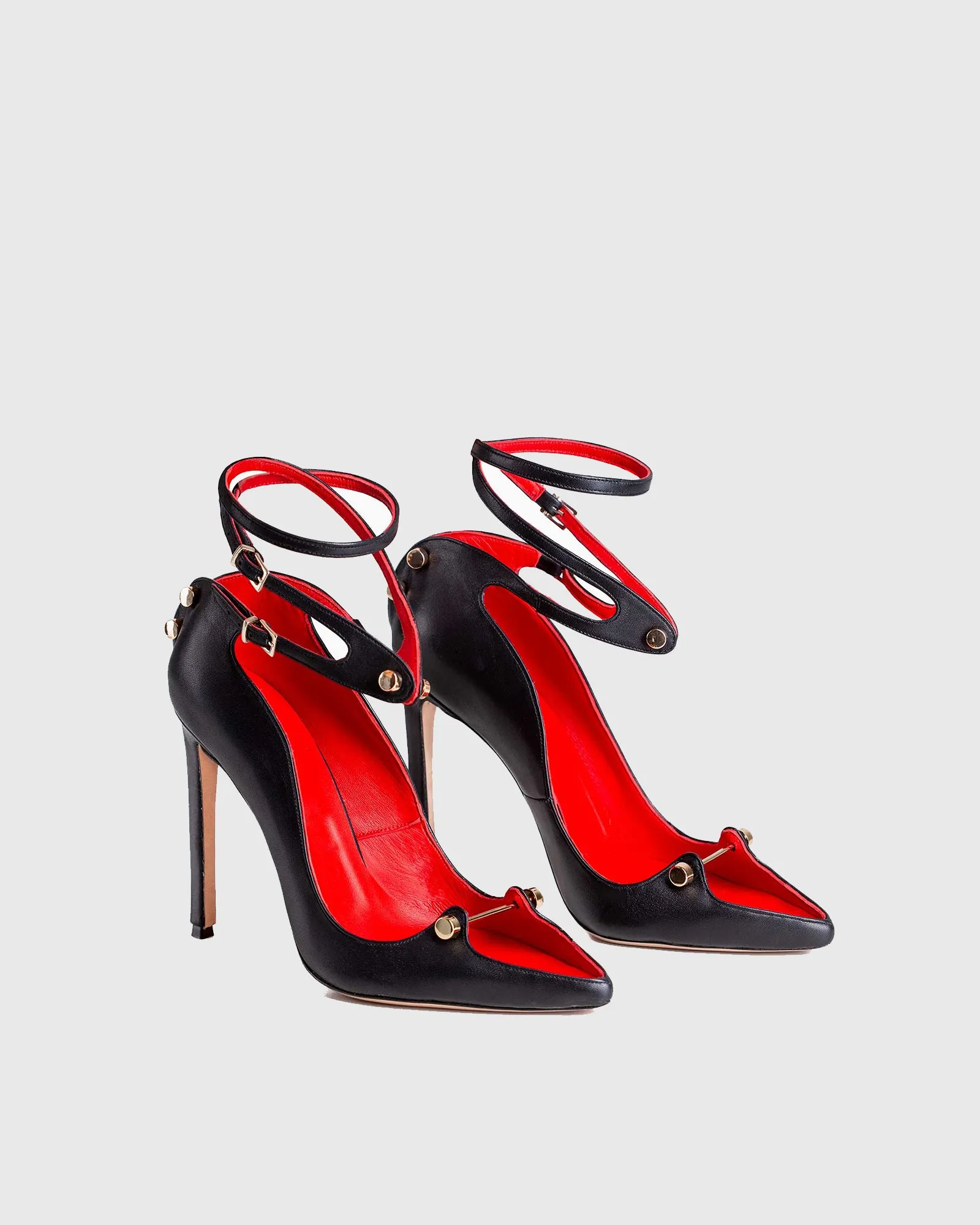 Sang Cutout Sexy Nail Cross Strap Pumps In Black