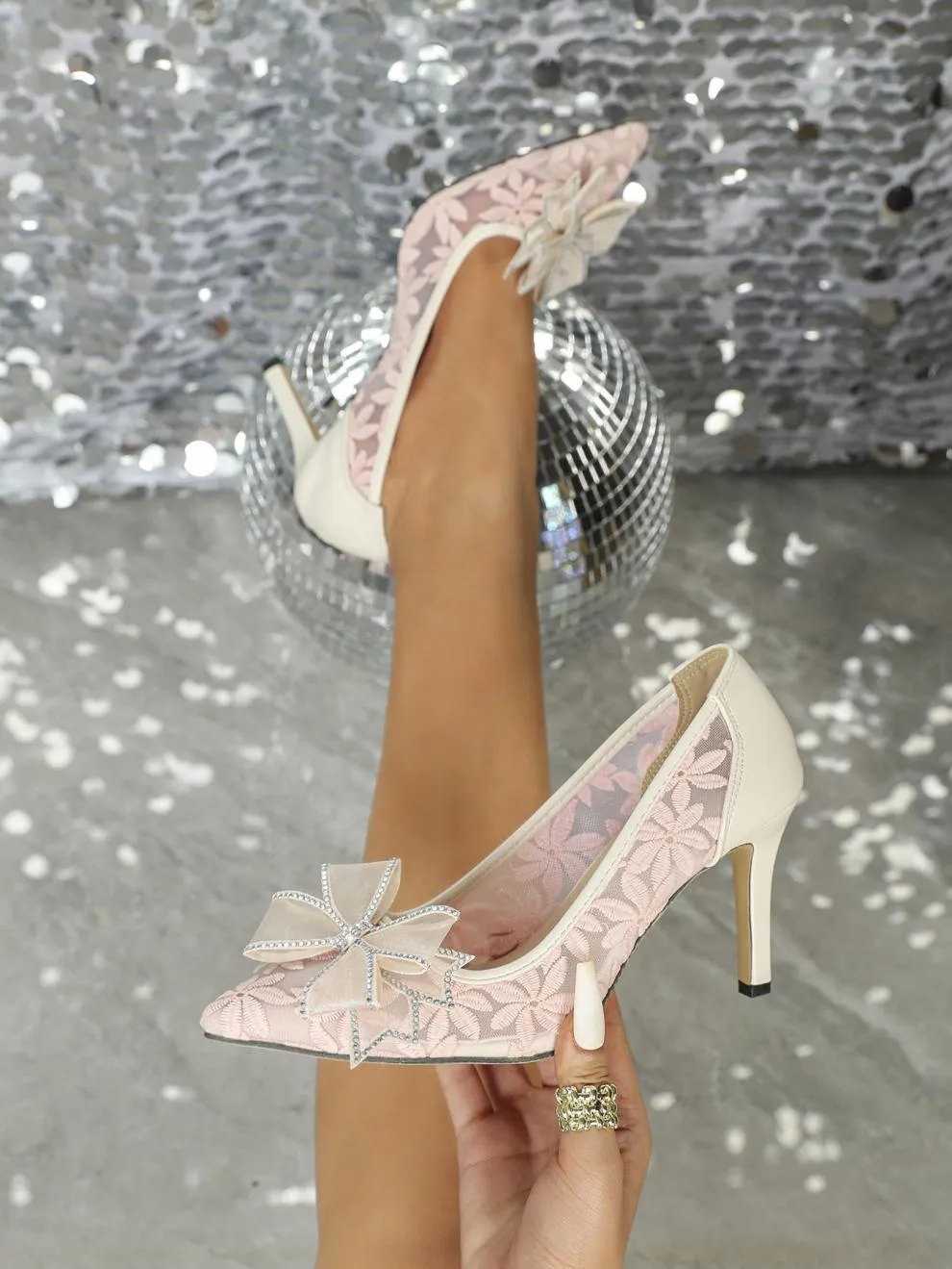 Sweet Bow Lace Pumps