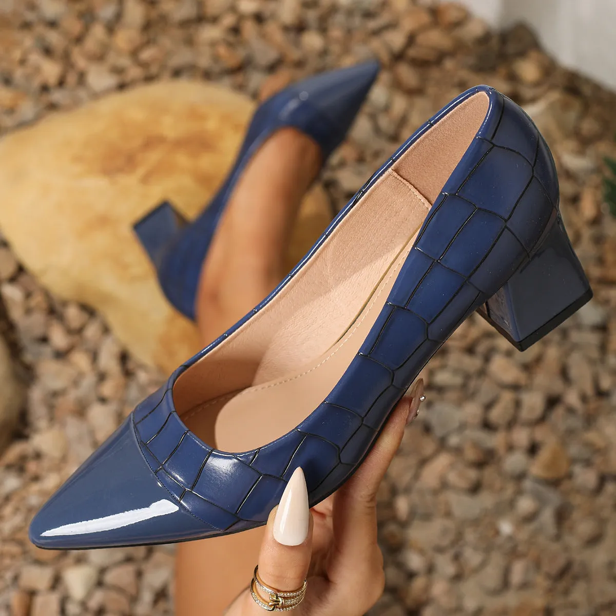 Tillbuy Solid Color Block Pumps