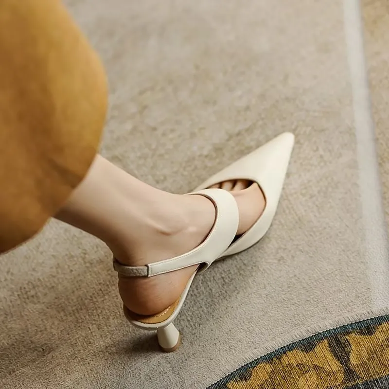 Velvoura Classic Heels