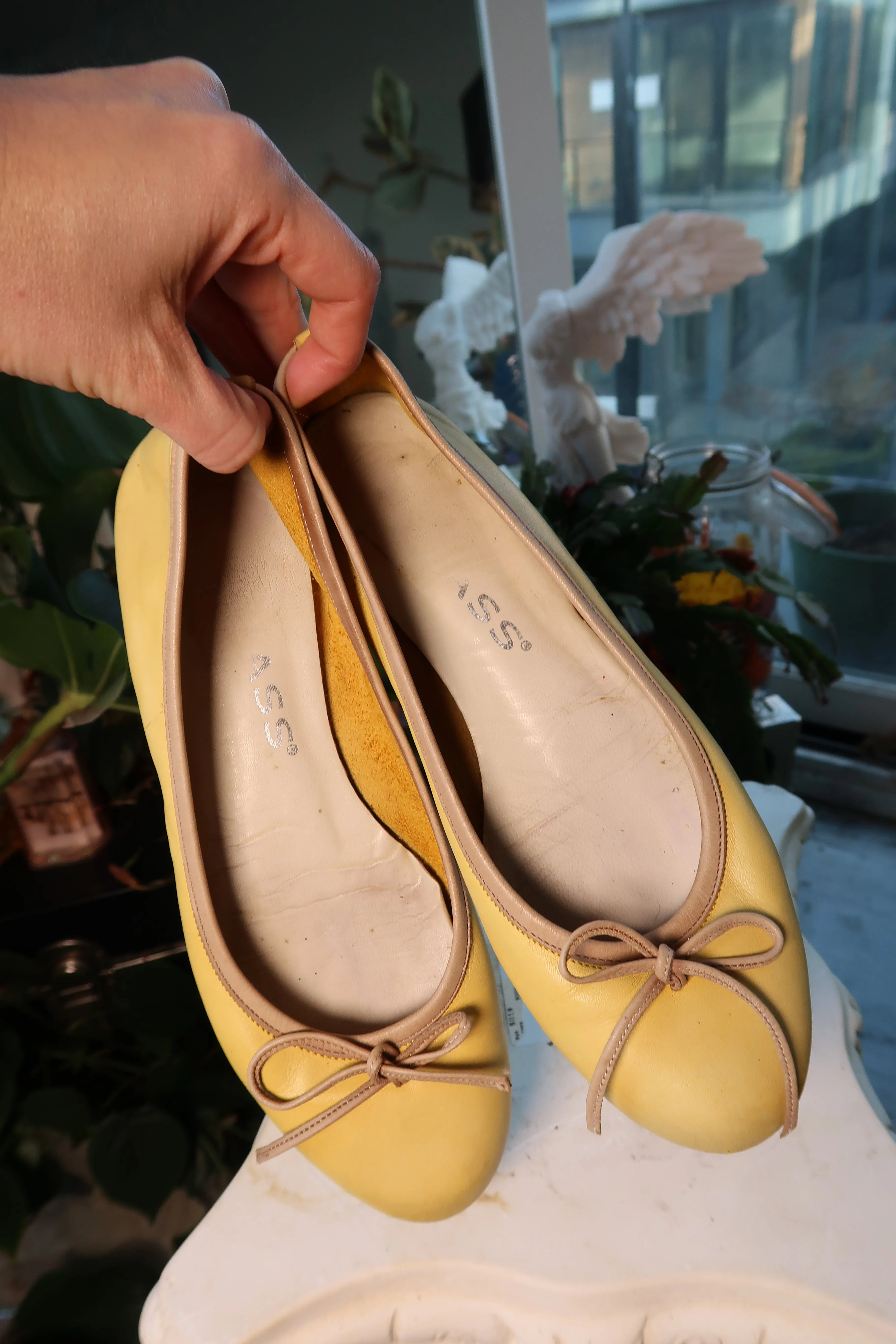 Vintage Yellow and Beige Ballet Flats